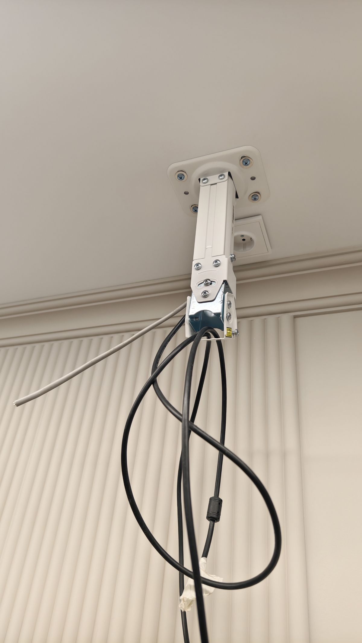 Домашний кинотеатр: выбираем проектор, кронштейн, звуковую систему и экран IMG 20251205 195441 1 - Домашний кинотеатр: выбираем проектор, кронштейн, звуковую систему и экран